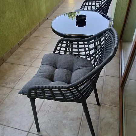 Nick Apartman